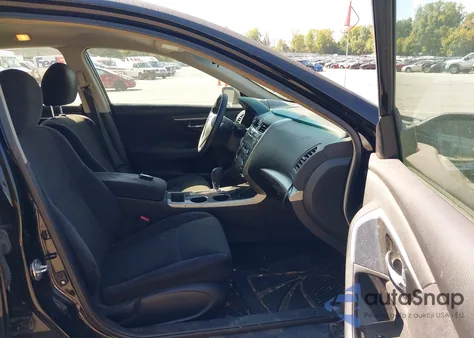 2013 Nissan Altima 2.5 S from USA, damaged, VIN 1N4AL3AP1DC177174